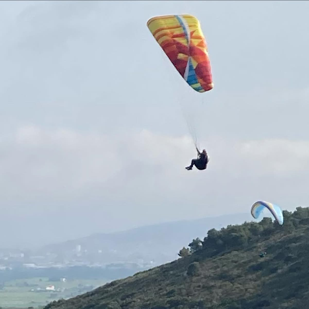 Le parapente au sein de Volensud : un club vol libre au cœur de l’Hérault